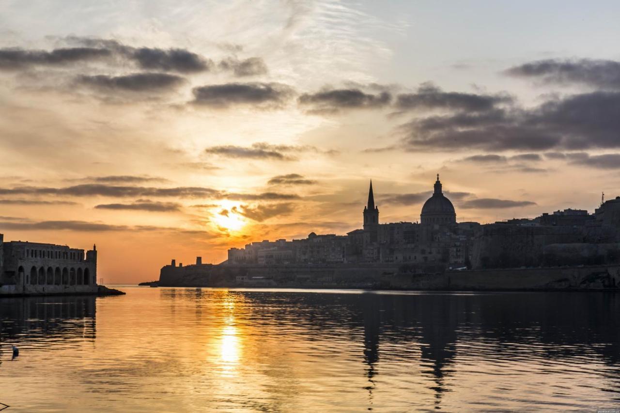 Unbeatable Location Valletta And Harbour Views Sliema Exterior foto